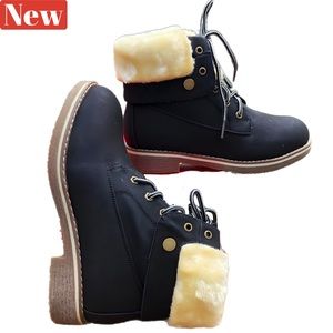 ☔️🆕 Dream Pairs Montreal Faux Fur Boots Black & cream